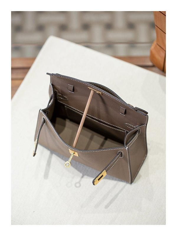 LHP12 bag 22X13X7CM Shoulder bags