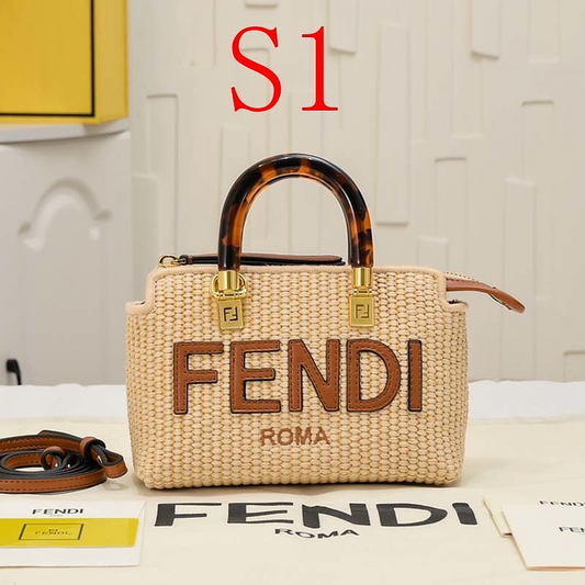 LFP32 bag 17-18-8cm Hand bag