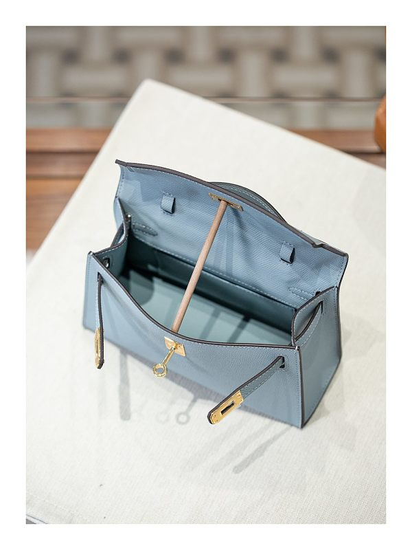 LHP12 bag 22X13X7CM Shoulder bags