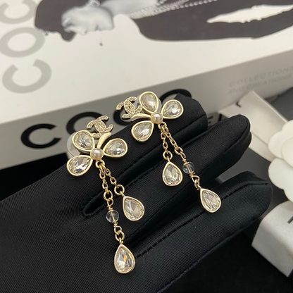 CHE81  Women's Four Leaf Clover tassel Double C Earnail Jewelry