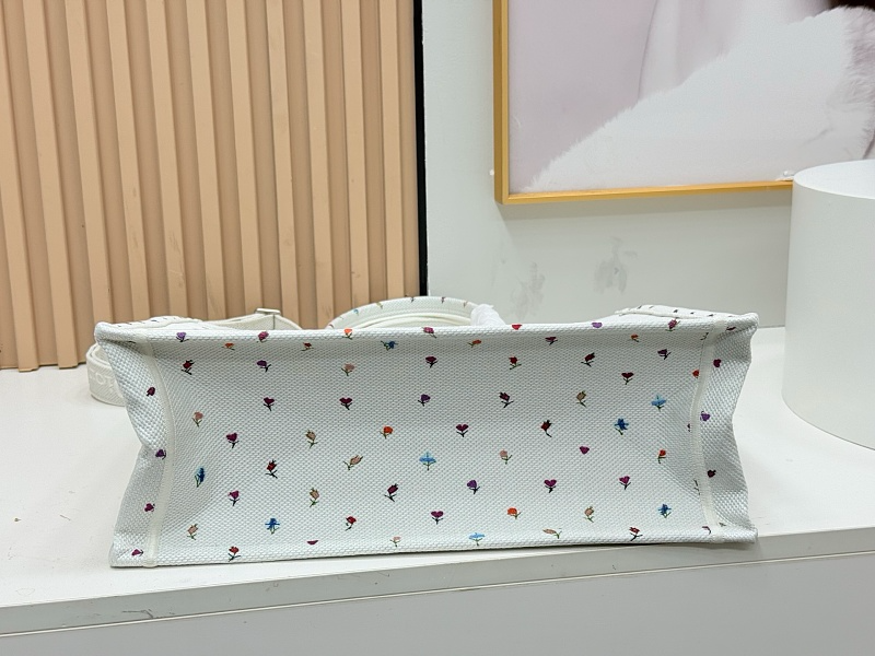 LDP33 bag  26-8-22cm 41-14-32cm 36-27-16cm Hand bag