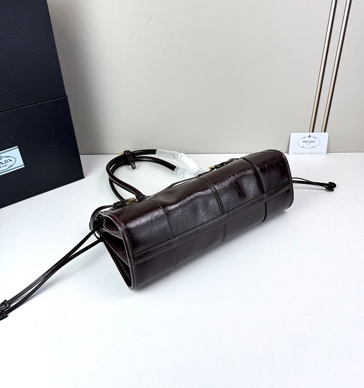 LPP42 bag 32-16-12cm Hand bag