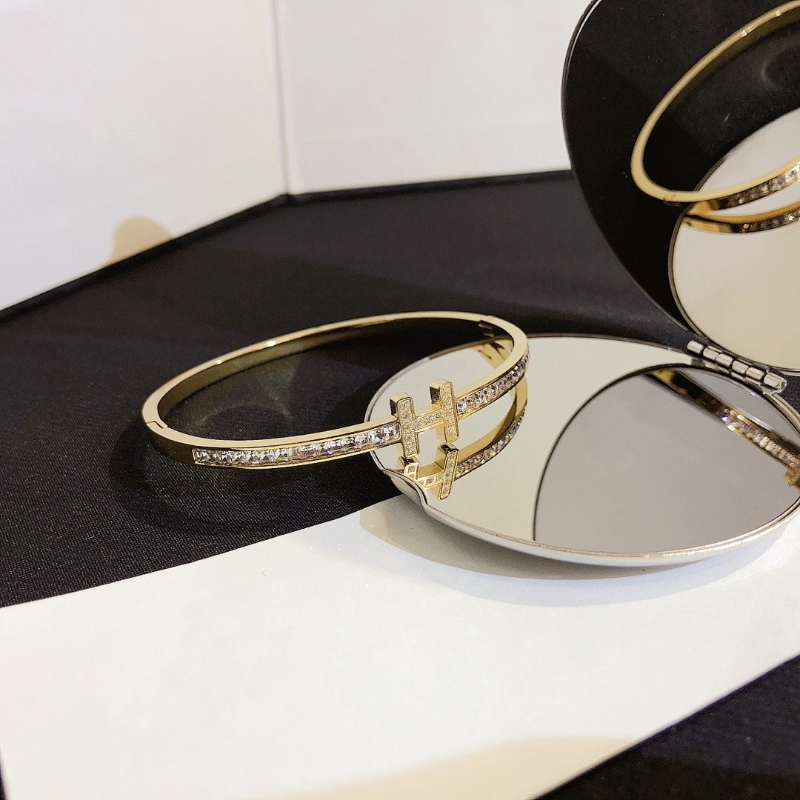 S281  Women's Titanium Steel Bracelet Jewelry