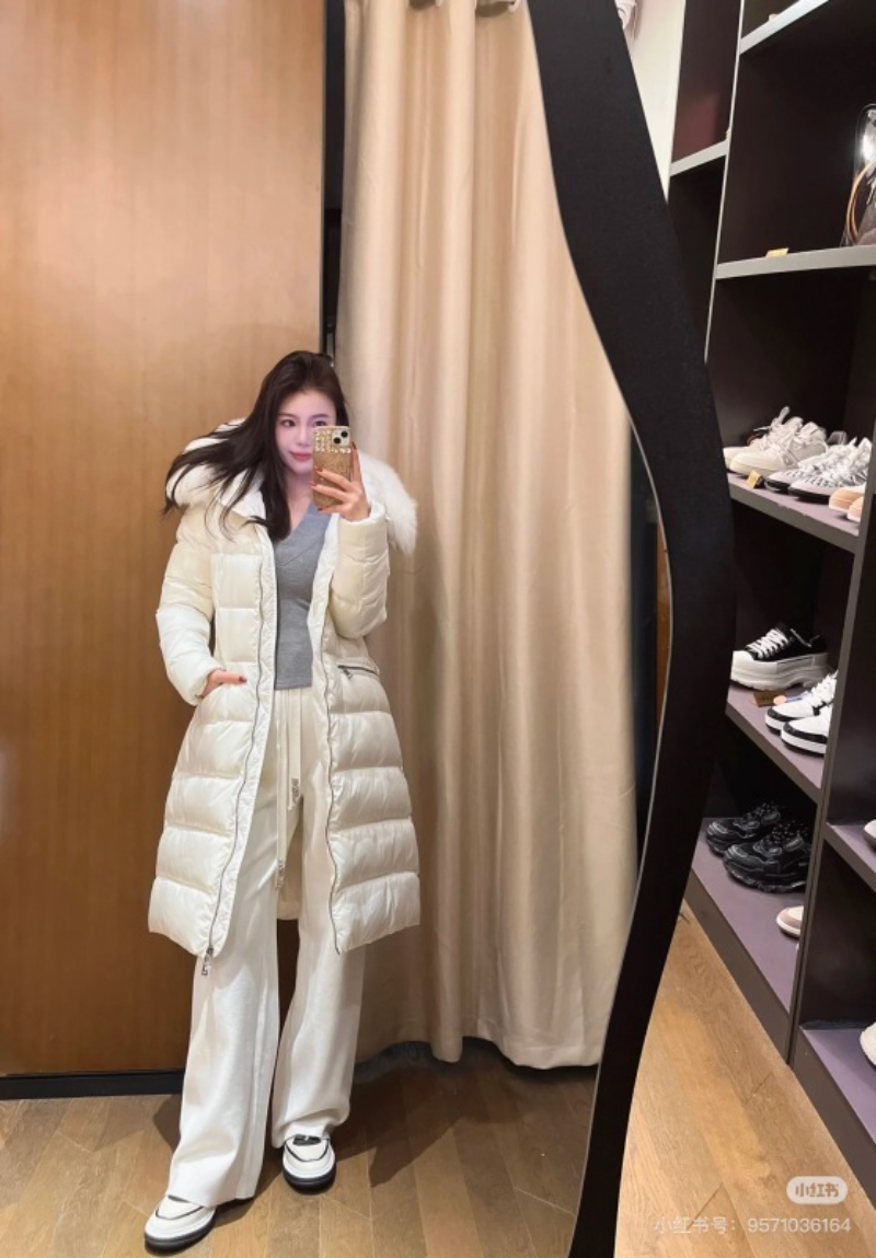 110349  Women's new style big fur collar hooded long down jacket Top quliaty 1:1 clothes