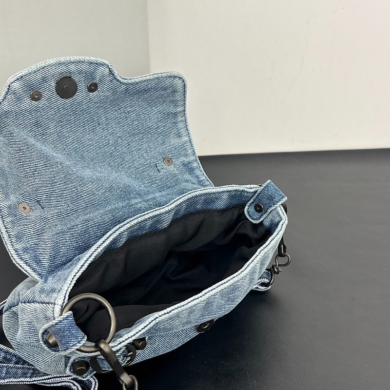 LBP17 Bag 22x8x12cm Shoulder bags