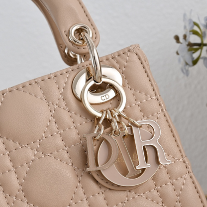 LDP56 bag 20-17-9 cm 17-15-8cm Hand bag