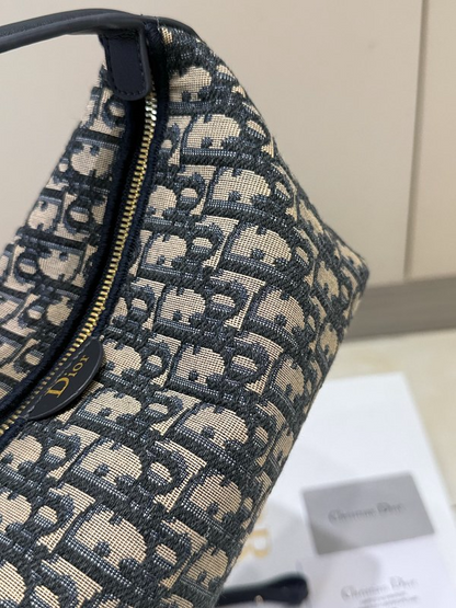 LDP67 Bag 22cm Shoulder bags