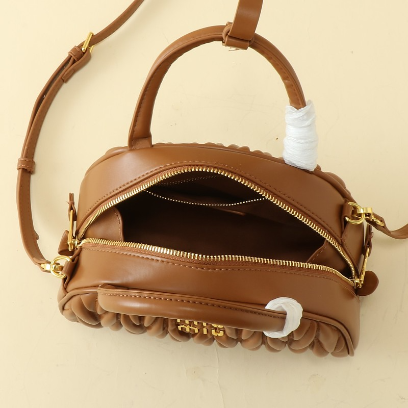 LMP16 bag 22-13-10CM Hand bag