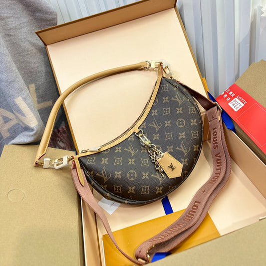 MLB1   Women's new fashion 22x9x33cm moon bag