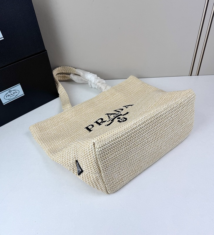 LPP27 bag 31-31-14.5cm Hand bag