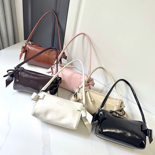 LMP28 bag 22-13-6cm Hand bag