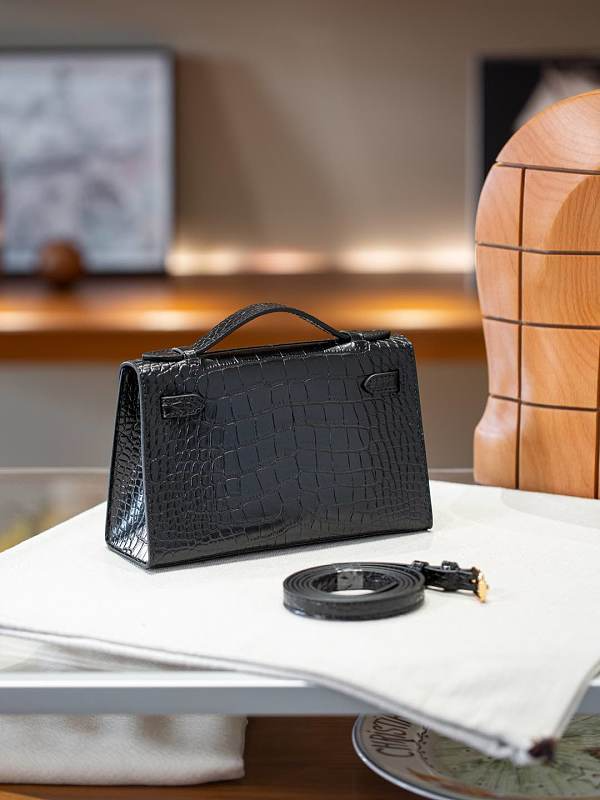 LHP12 bag 22X13X7CM Shoulder bags