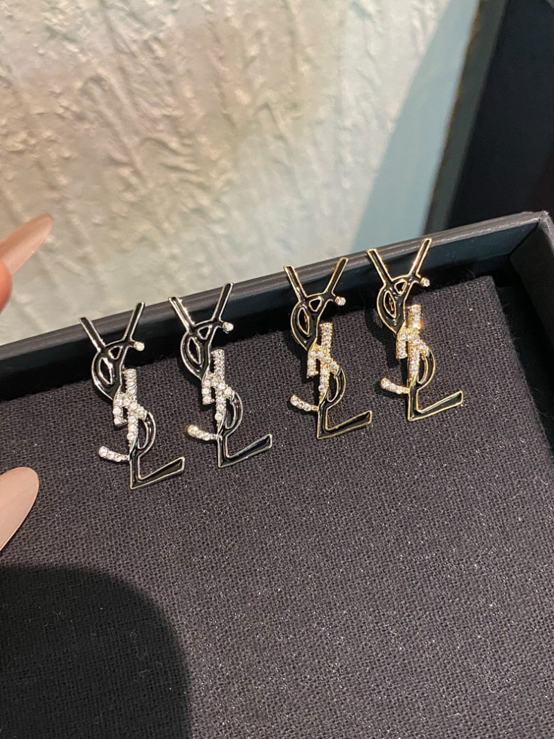 A507   Women's new fashionable earrings and jewelry