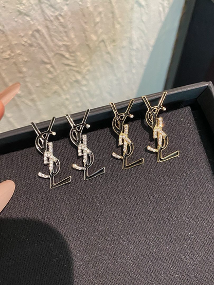 A507   Women's new fashionable earrings and jewelry