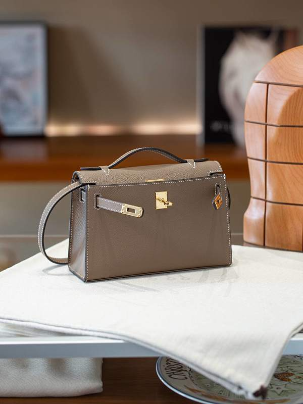 LHP12 bag 22X13X7CM Shoulder bags