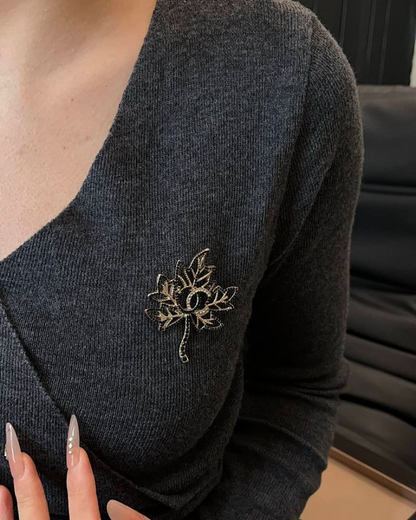 D197  Women's new fashionable brooch jewelry