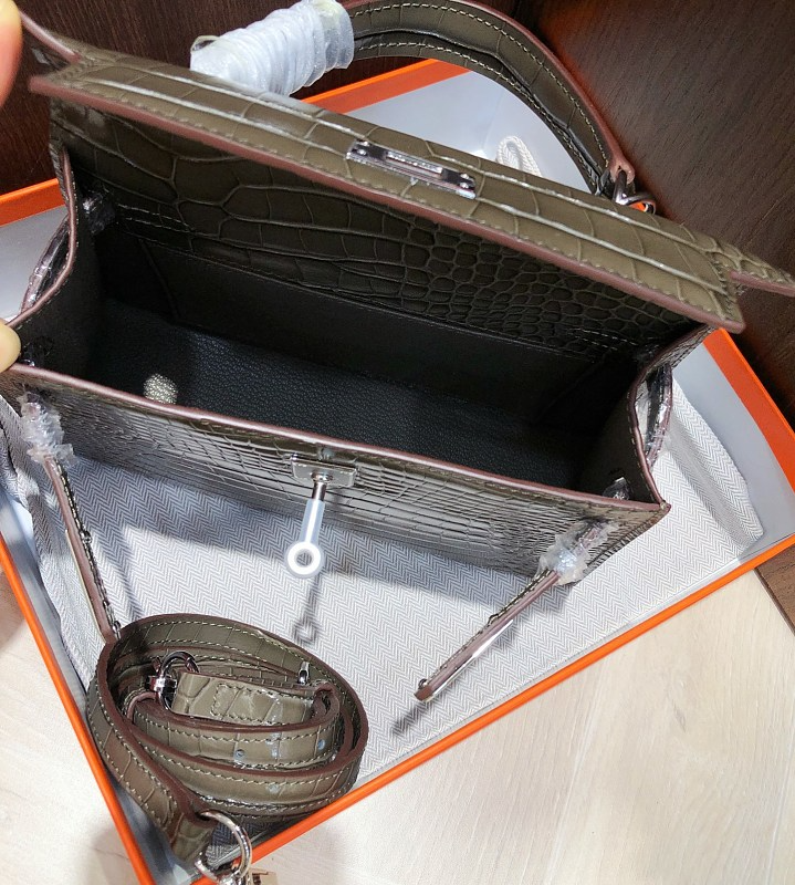 LHP15  Bag 22-7-16CM Handbag Bags