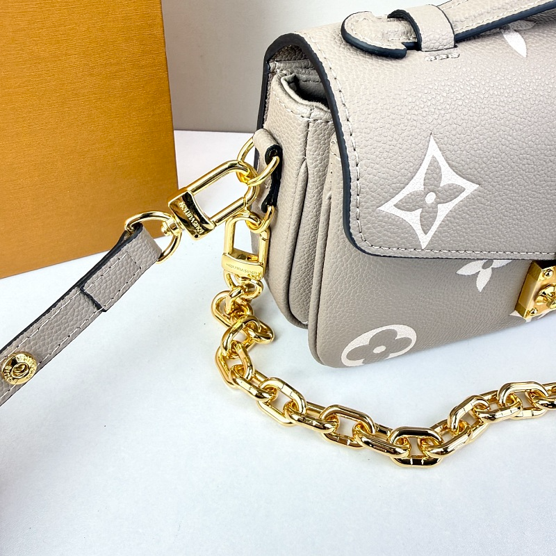LLP317  bag 21.5-13.5-6cm Shoulder bags