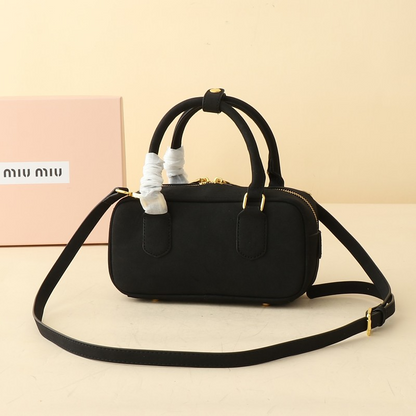 LMP21 bag 22-8-11cm Hand bag