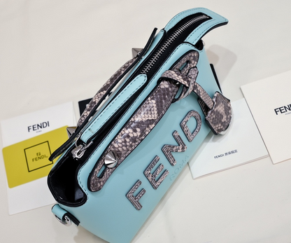 LFP33 bag 20cm Shoulder bags