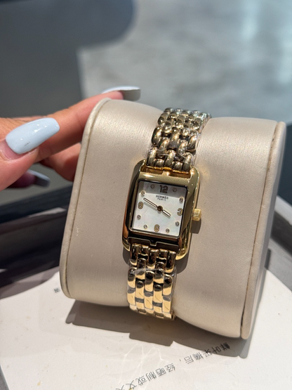 HW1  Women's new versatile 23x23mm watch