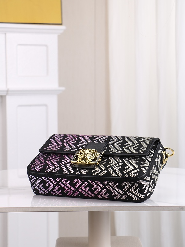 LFP46 bag 27-15-6CM Shoulder bags