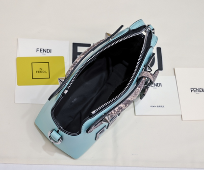 LFP33 bag 20cm Shoulder bags
