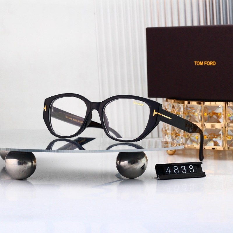 4838 Sunglasses with box