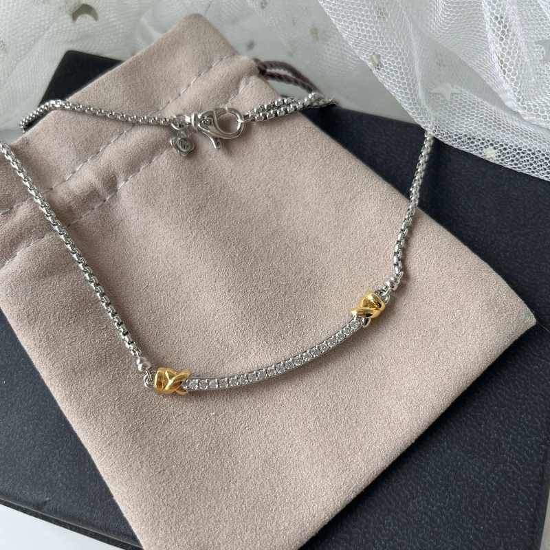 DY   DVN1  Women's color separation, edging, diamond inlay, smile, niche necklace jewelry