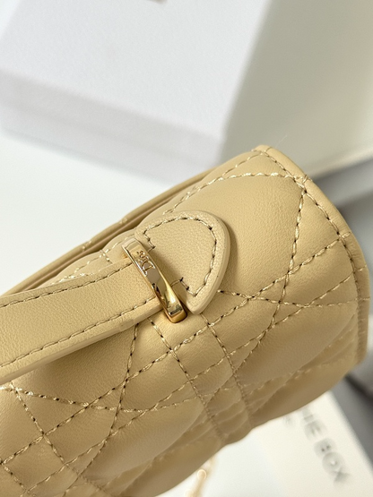 LDP65 Bag 21-11-5cm Shoulder bags