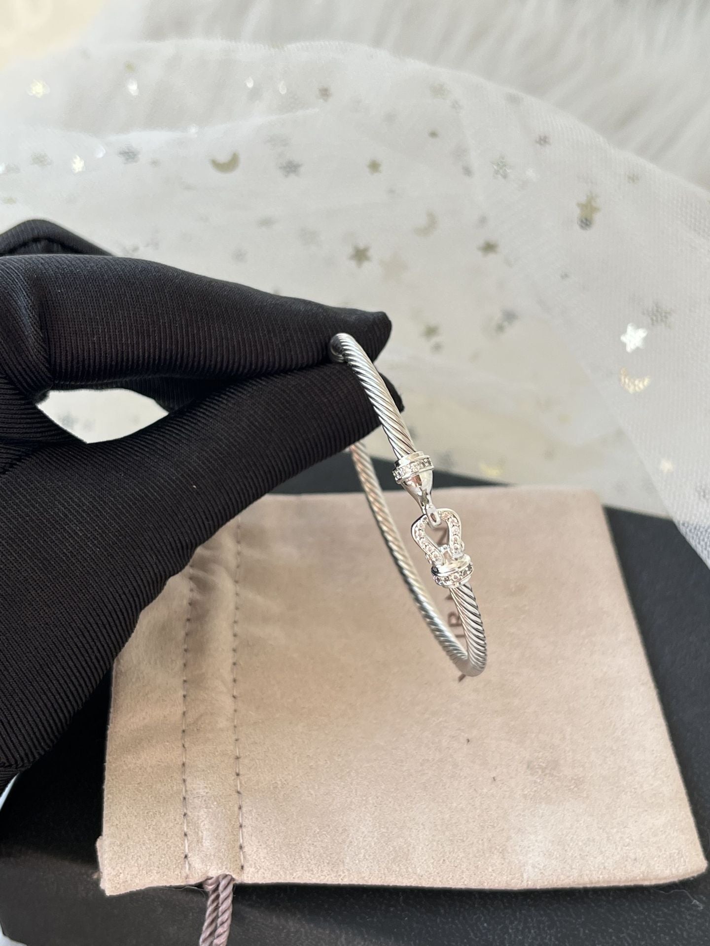 DY DB80 European and American popular 3MM diamond studded silver horseshoe buckle open bracelet jewelry
