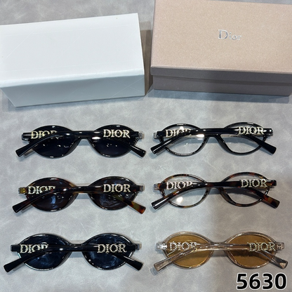 5630  Sunglasses with box