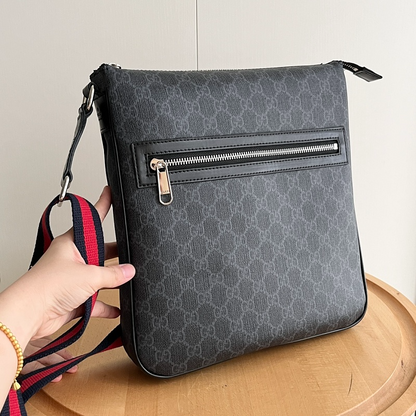 LGP90  bag 23.5-21-4.5cm 27-28.5-5cm Shoulder bags