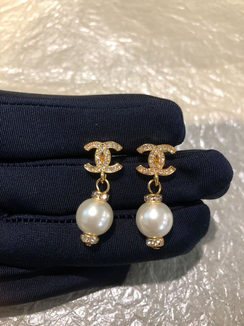 CHE84   Women's 26S Full Diamond Pearl Lantern Earnail Jewelry