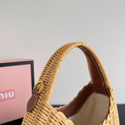 LMP17 bag 23-24-7cm Hand bag