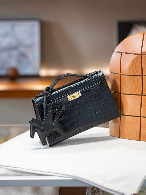 LHP12 bag 22X13X7CM Shoulder bags