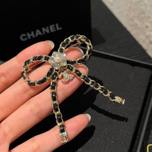 D195   New fashionable brooch bow jewelry
