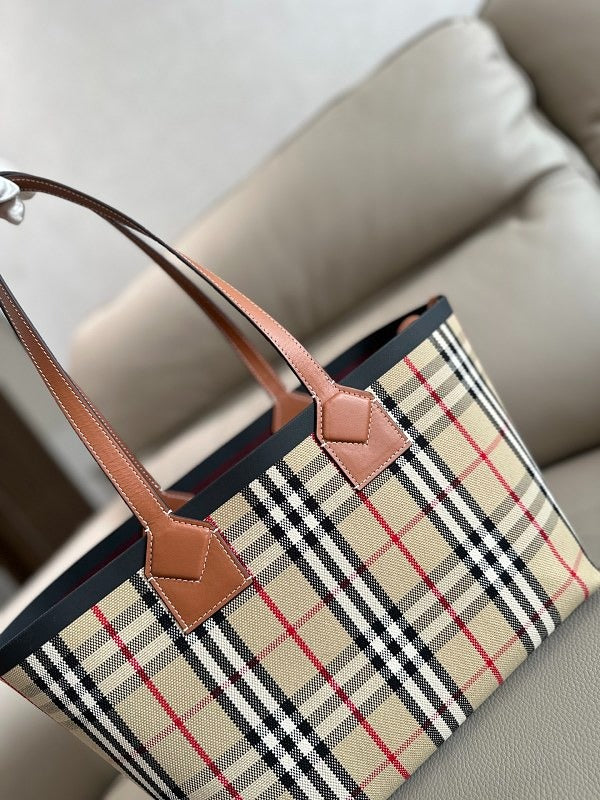 LBP19 bag 30-16-24CM Hand bag