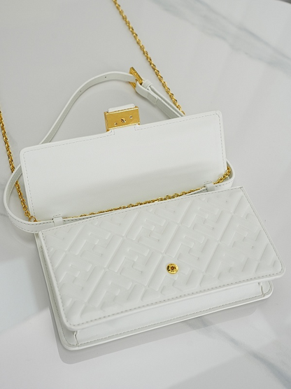 LFP53 bag 21-5-11.5cm Shoulder bags