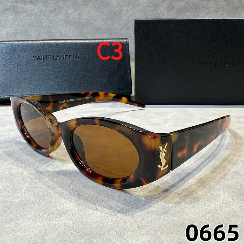 0665 Sunglasses with box