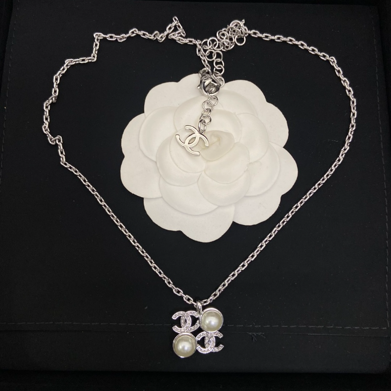 CHN103  Women's New Fashion Pearl Double C Earnail Necklace Set Jewelry