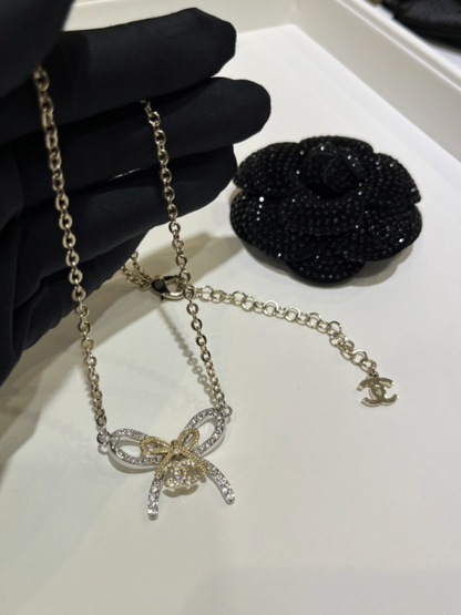 CHN69   Women's Color blocked Bow Full Diamond Necklace Jewelry