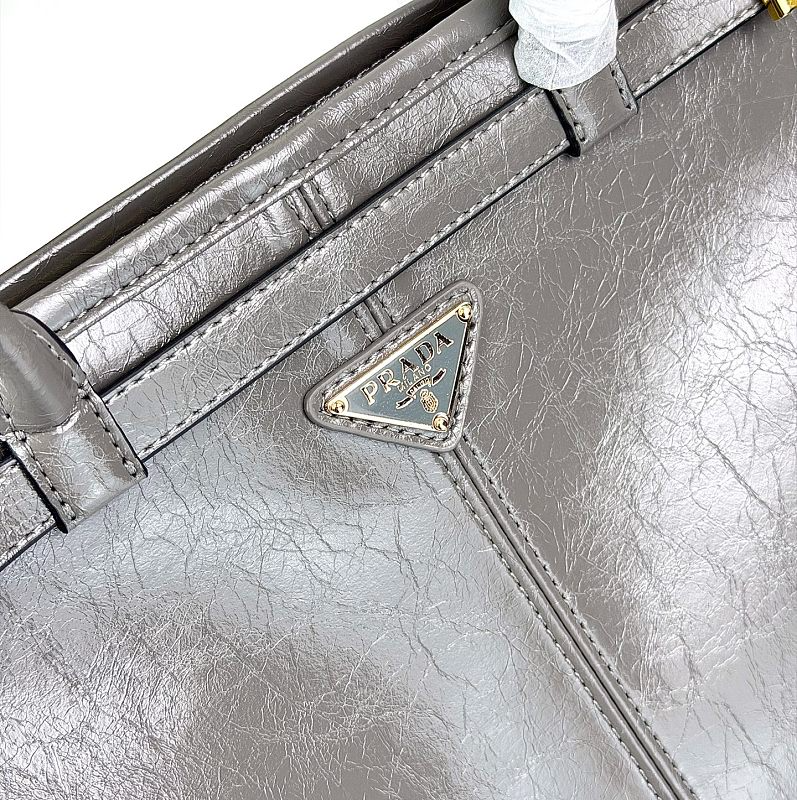 LPP43 bag 38-25-13cm Hand bag