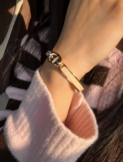 HB57 Classic Pig Nose H Logo Bracelet, High Quality Jewelry Gift for Women