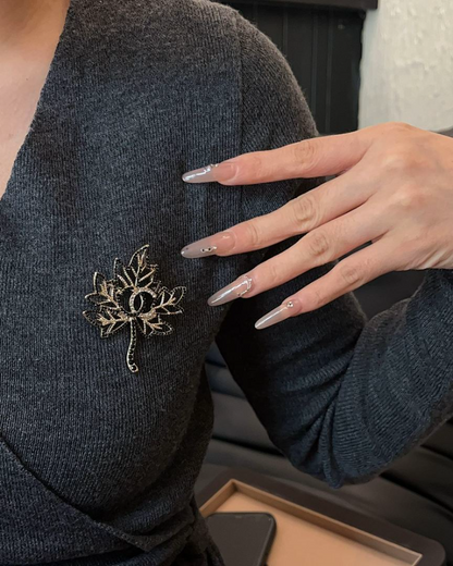 D197  Women's new fashionable brooch jewelry