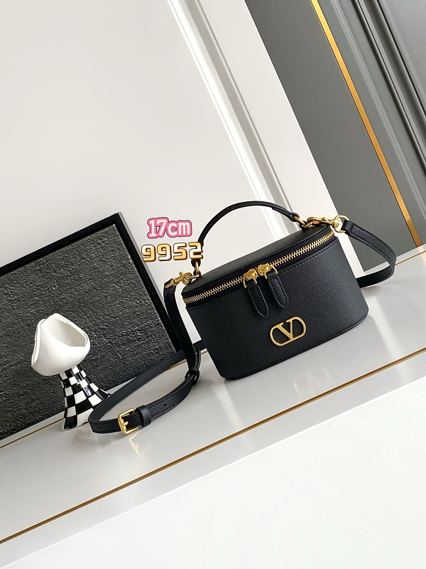 LVP2 bag17-10- 9cm  Shoulder bags