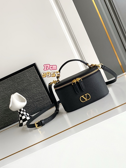 LVP2 bag17-10- 9cm  Shoulder bags