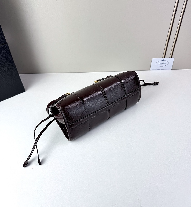 LPP41 bag 26-14-12cm Shoulder bags