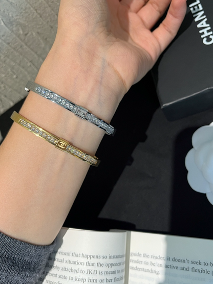 S493  Women's new titanium steel bracelet jewelry