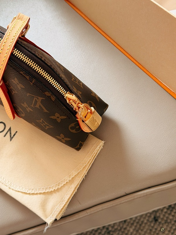 MLP71 Leather bag 30-15CM  Bags